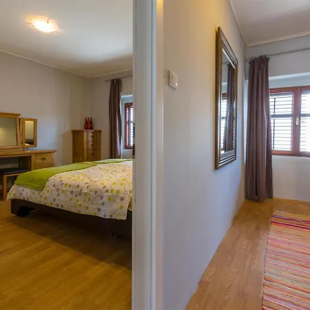 Holiday home Casa Royal Bribir (Primorje-Gorski Kotar)