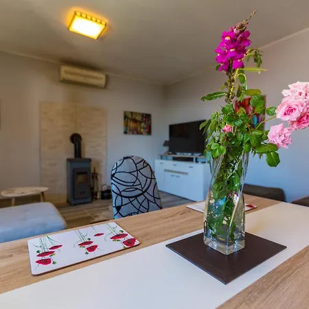 Casa Royal Holiday home Bribir (Primorje-Gorski Kotar)