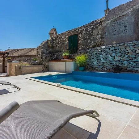 Casa Royal Holiday home Bribir (Primorje-Gorski Kotar)